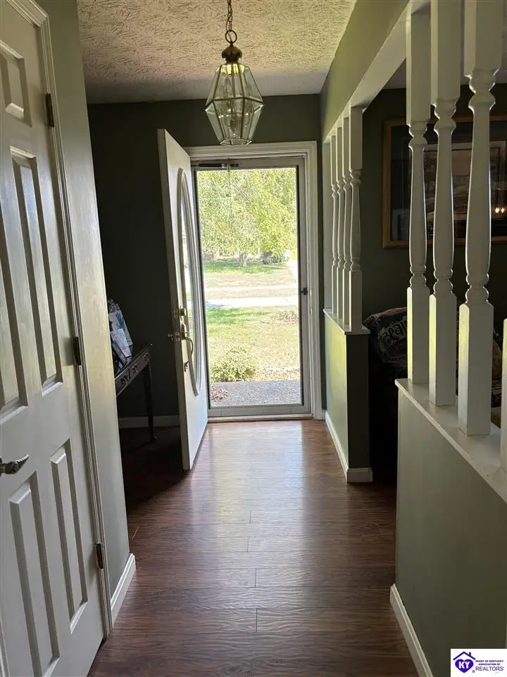 1905 Brownington Way, Campbellsville, KY 42718 - #3