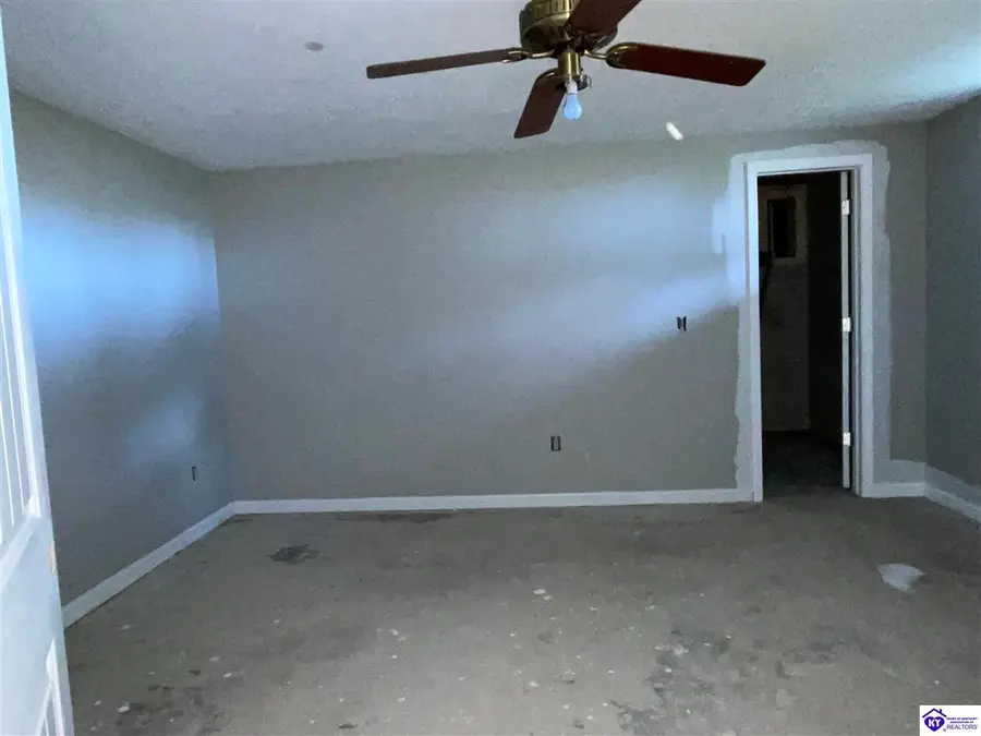 2535 Meeting Creek Road, Eastview, KY 42732 - #3