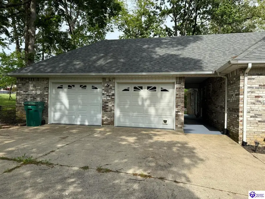 608 Birch Drive, Elizabethtown, KY 42701 - #2