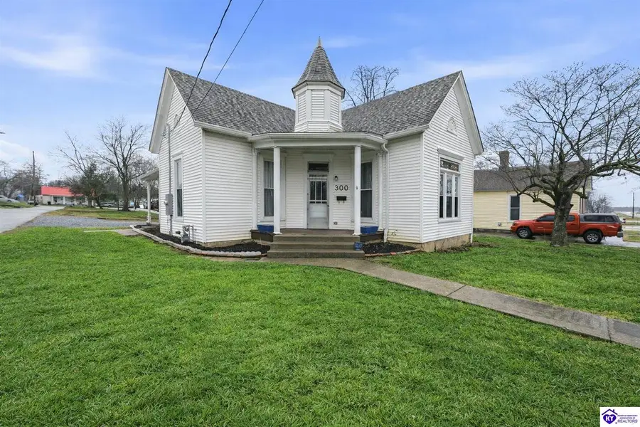 300 W Main Street, Hodgenville, KY 42748 - #2