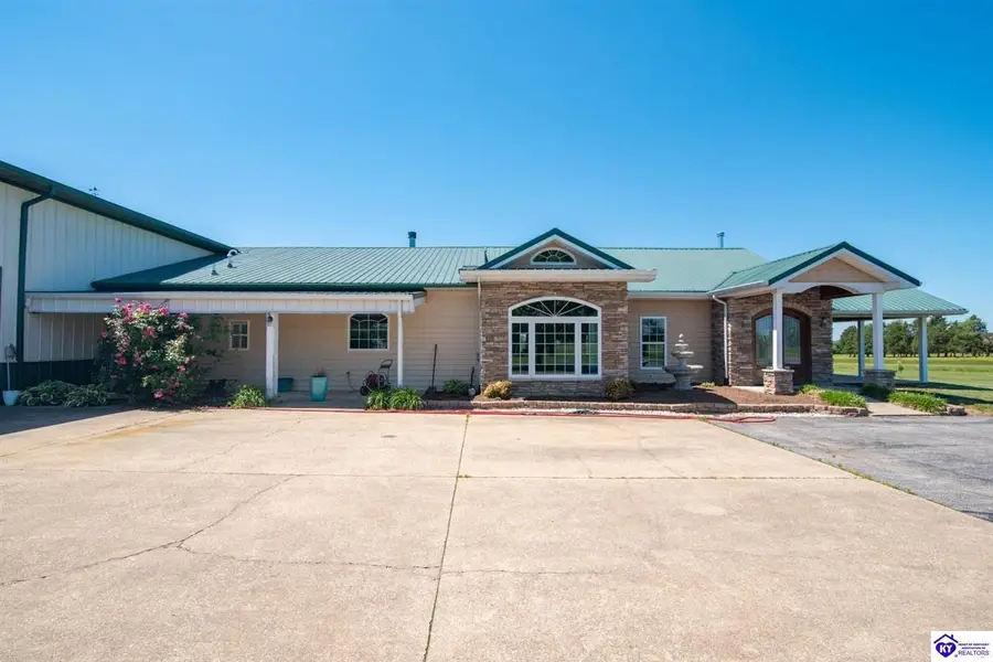 379 Clark School Road, Clarkson, KY 42726 - #2