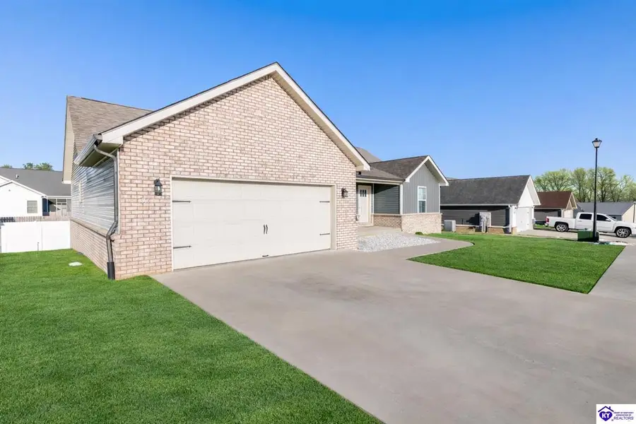307 Valhalla Trace, Vine Grove, KY 40175 - #2