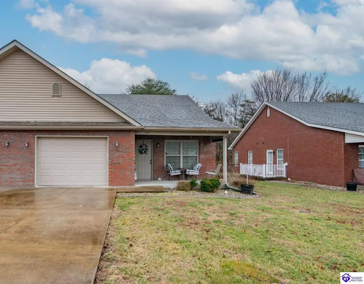 104 Bluegrass Drive, Hodgenville, KY 42748 - #1