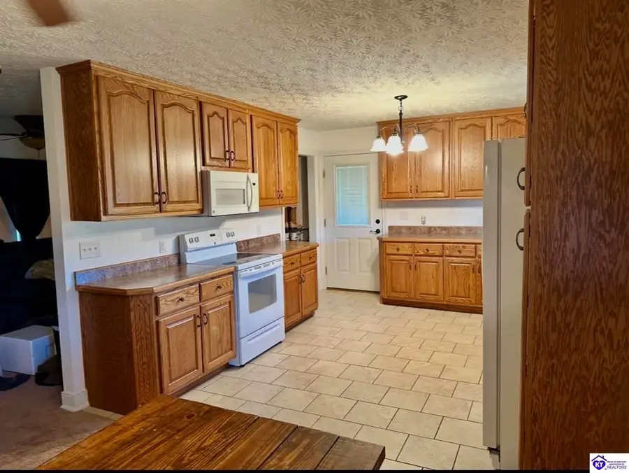 6475 Highway 88, Greensburg, KY 42743 - #2