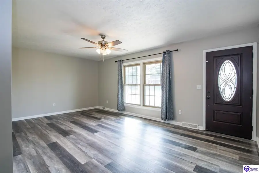 817 Pearman Avenue, Radcliff, KY 40160 - #3