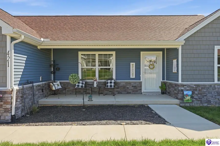 421 Turnberry Court, Vine Grove, KY 40175 - #2