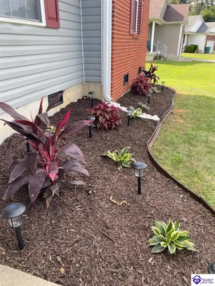 119 Red Hawk Drive, Vine Grove, KY 40175 - #2