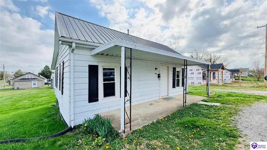 222 Wickliffe Avenue, Campbellsville, KY 42718 - #3