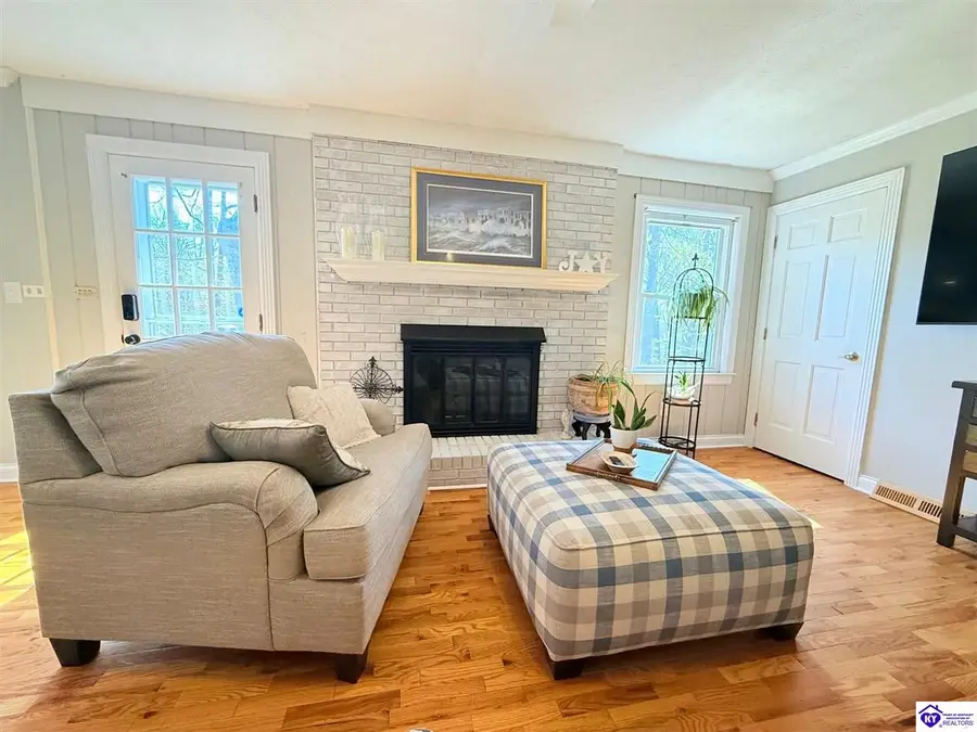 106 Sherwood Park, Campbellsville, KY 42718 - #2