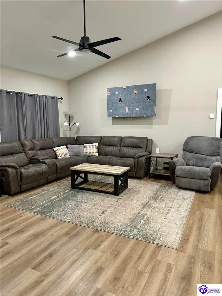 305 Summit Creek Drive, Elizabethtown, KY 42701 - #3