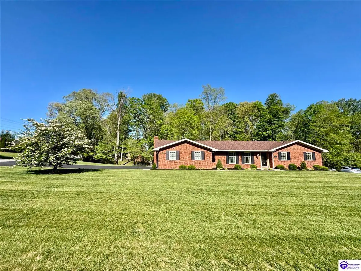 101 Mayflower Lane, Campbellsville, KY 42718 - #1