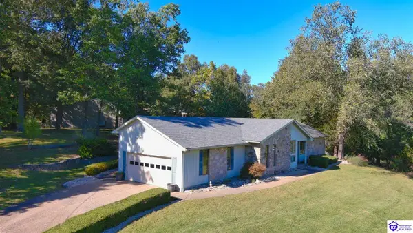 102 Thicket Court, Radcliff, KY 40160