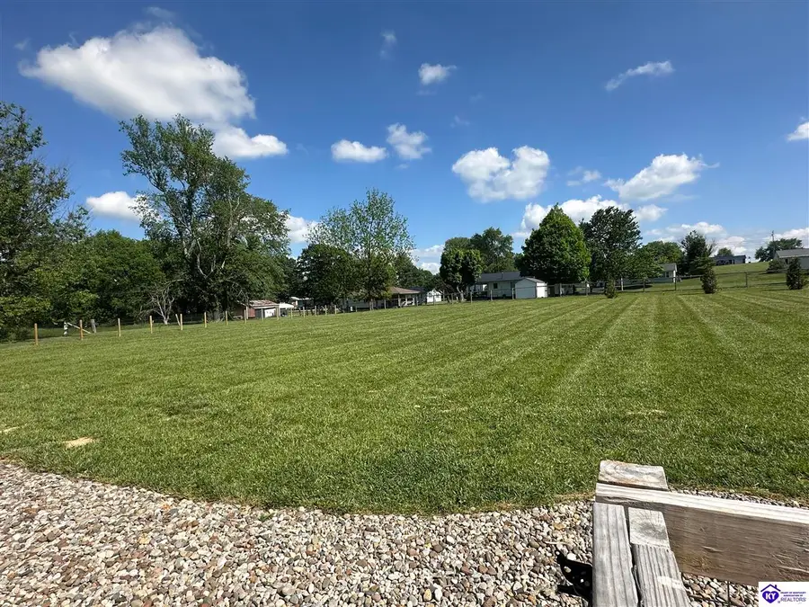 140 Sheila Drive, Campbellsville, KY 42718 - #3