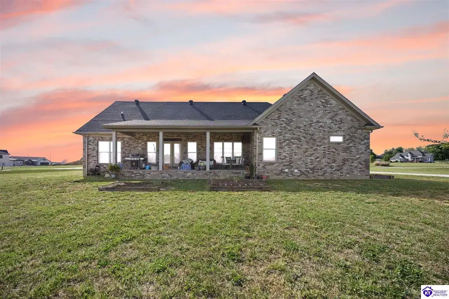 200 Three Wood Lane, Campbellsville, KY 42718 - #2