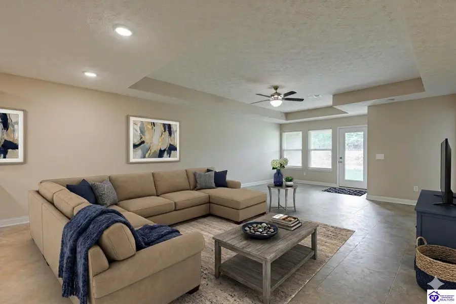 305 Breckinridge Circle, Vine Grove, KY 40175 - #3