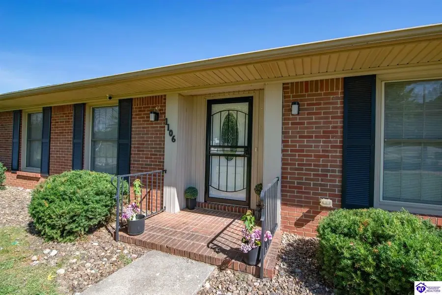 1106 Pawnee Drive, Elizabethtown, KY 42701 - #2