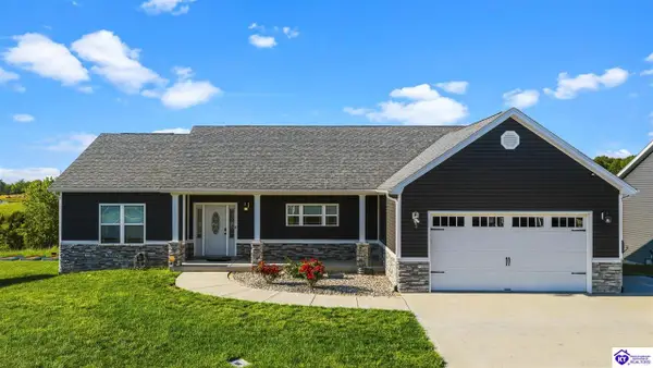 132 Carriage Hills Lane, Elizabethtown, KY 42701-4414