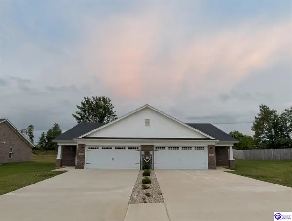 305 & 307 Breckinridge Circle, Vine Grove, KY 40175