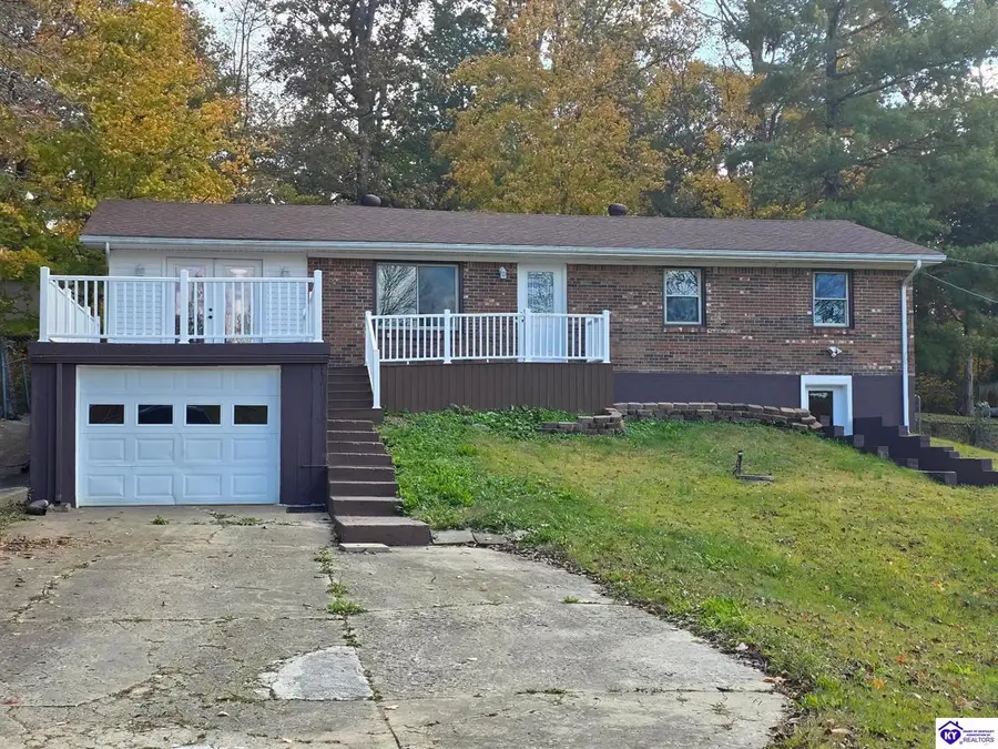 454 Pinewood Drive, Radcliff, KY 40160 - #2