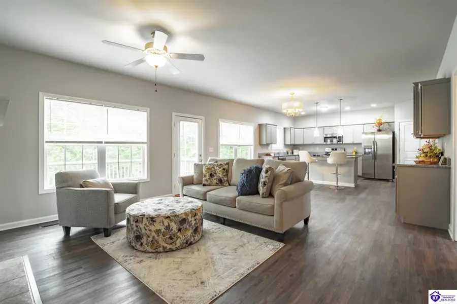 219 N Canterbury Glen Drive, Mount Washington, KY 40047 - #3