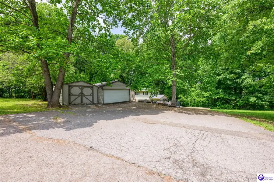 101 Hilltop Road, Vine Grove, KY 40175 - #2