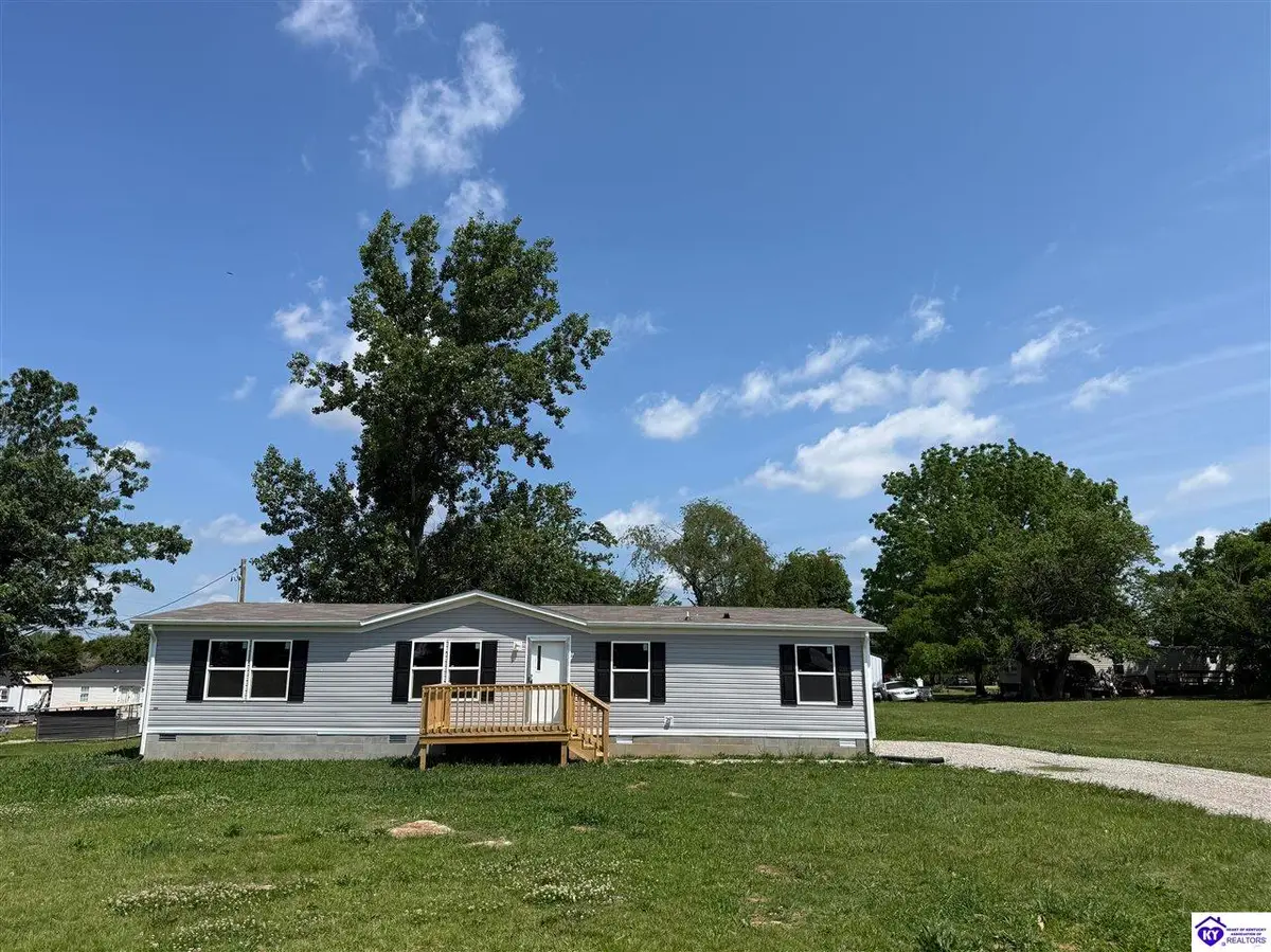 615 W High Street, Irvington, KY 40146 - #1