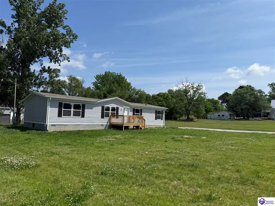 615 W High Street, Irvington, KY 40146 - #2