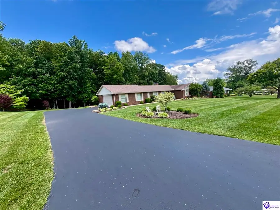 103 Mayflower Lane, Campbellsville, KY 42718 - #2