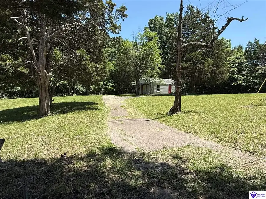 1700 Illinois Road, Radcliff, KY 40160 - #2
