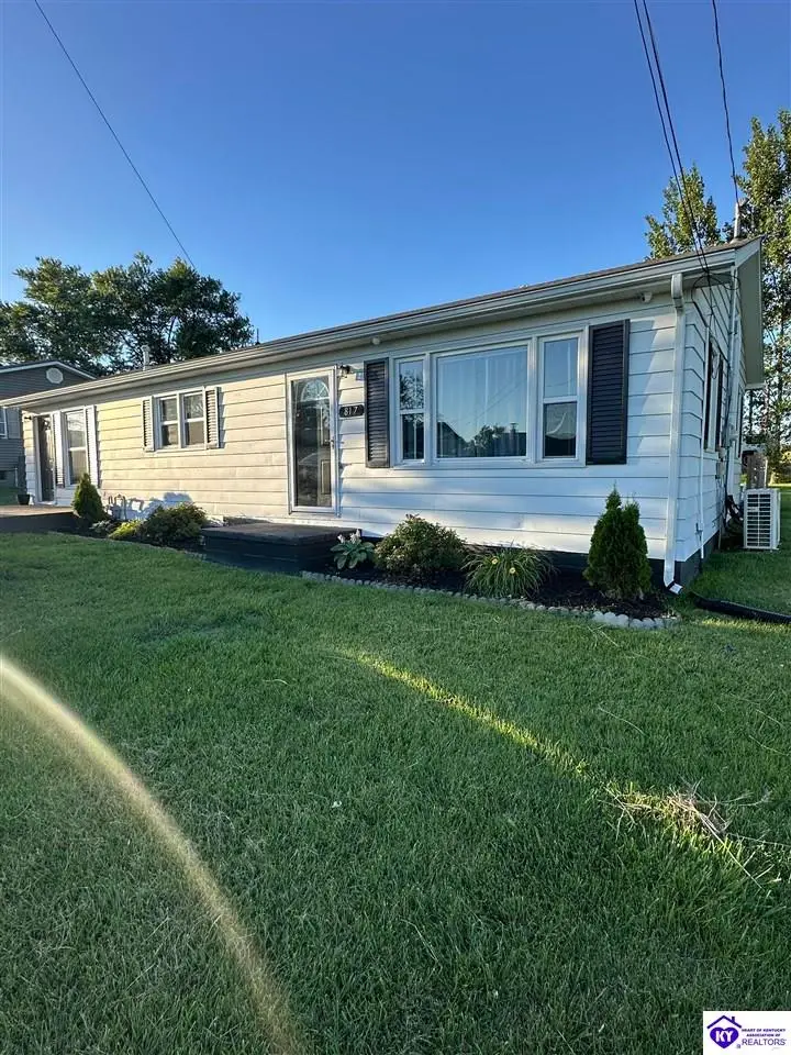 817 Page Street, Campbellsville, KY 42718 - #1