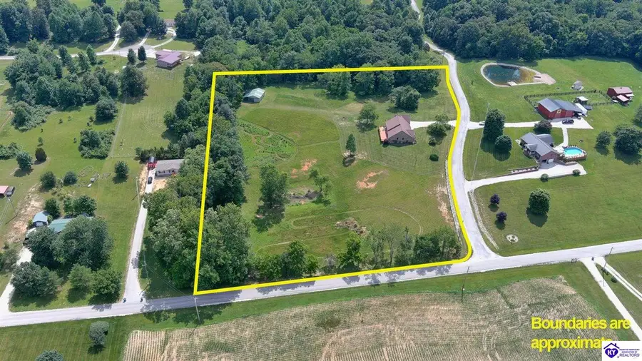 65 Arvin Avenue, Brandenburg, KY 40108 - #3