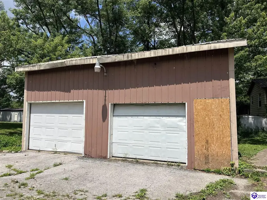 305 Cedar Street, Campbellsville, KY 42718-0000 - #3