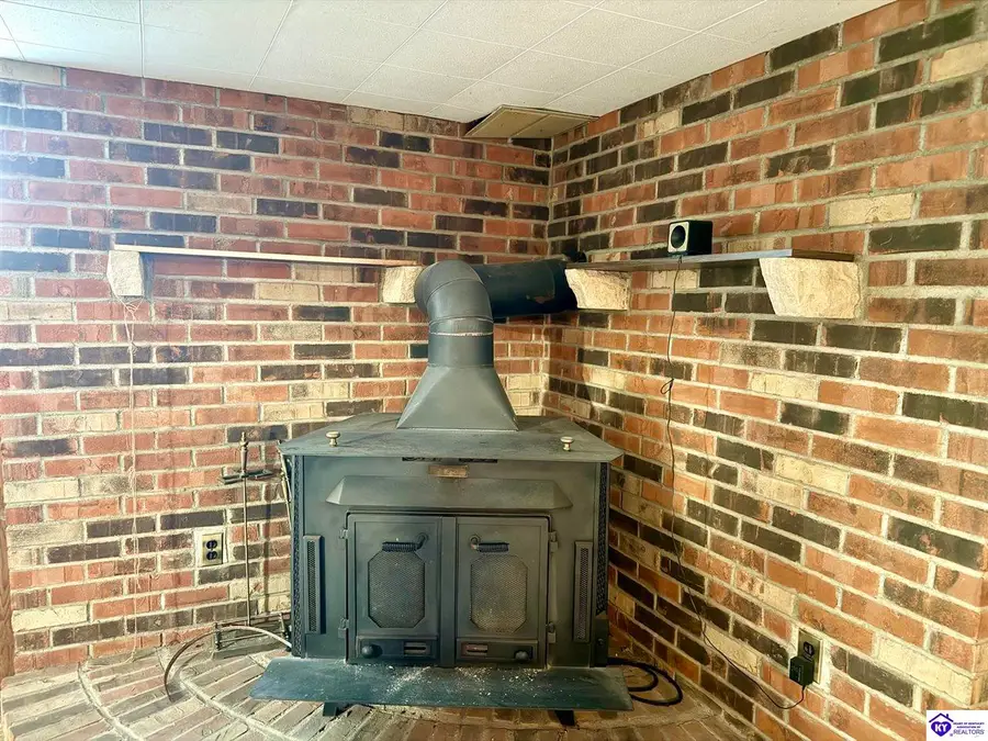 612 Cherrywood Drive, Elizabethtown, KY 42701 - #2
