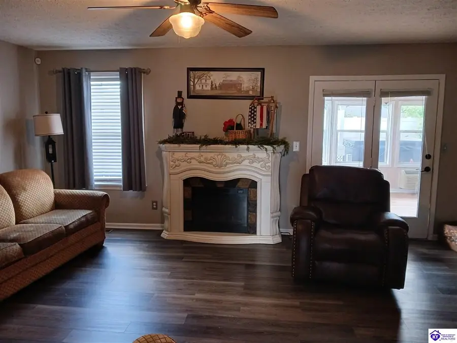 702 Princeton Drive, Elizabethtown, KY 42701 - #3