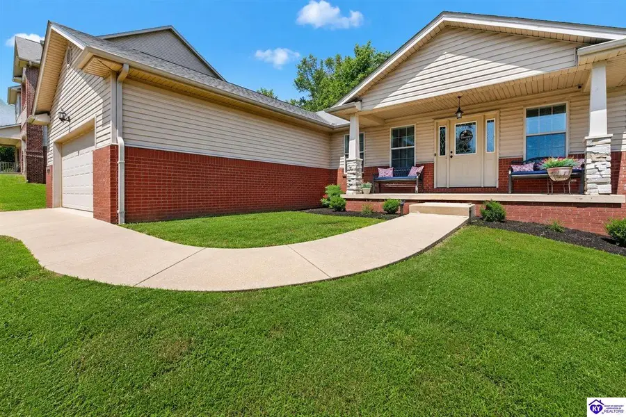 116 Vineland Place Drive, Vine Grove, KY 40175 - #2