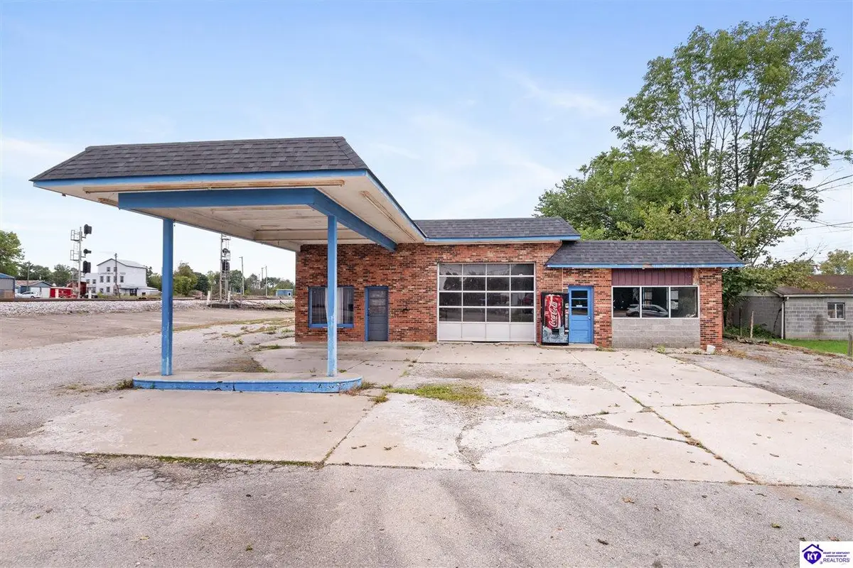 331 Main Street, Lebanon Junction, KY 40150 - #1