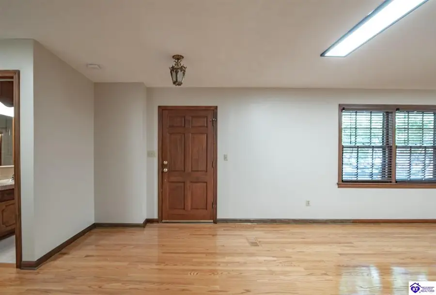 548 Brentmoor Avenue, Bowling Green, KY 42101 - #2