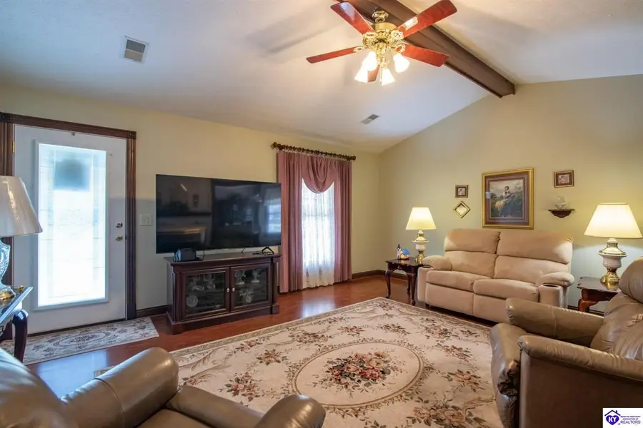 1075 Greensburg Road, Hodgenville, KY 42748 - #3