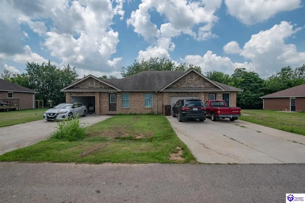 131 Wood Lane, Hodgenville, KY 42748 - #1