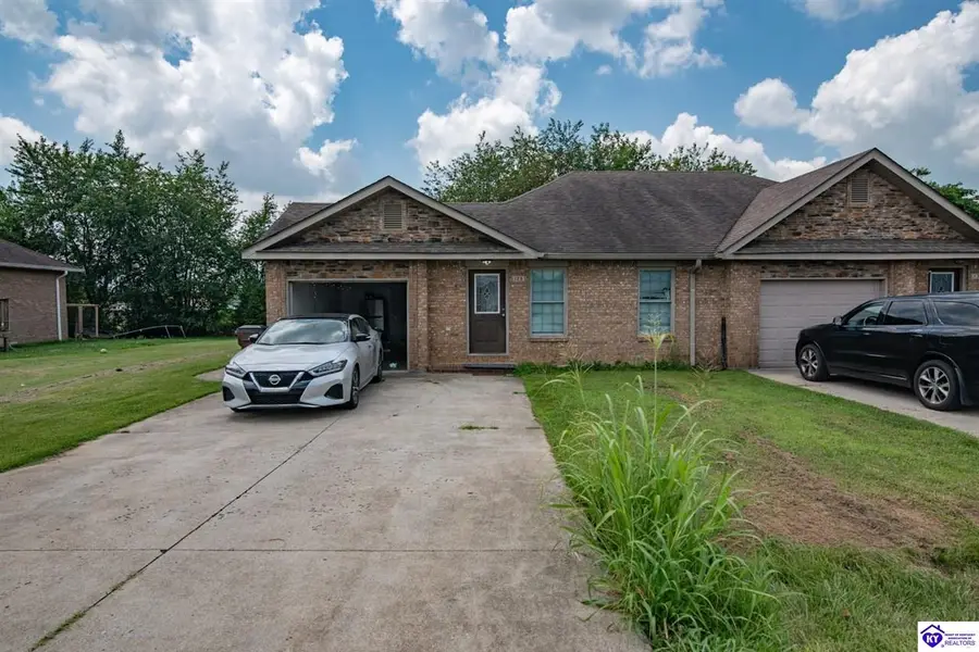 131 Wood Lane, Hodgenville, KY 42748 - #2