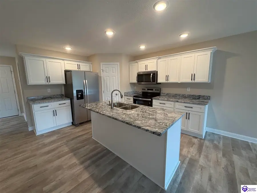 336/338 Breckinridge Circle, Vine Grove, KY 40175 - #2