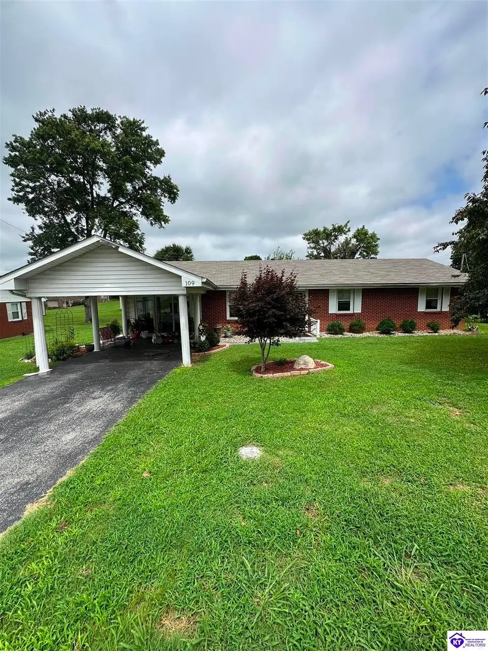 109 Valley View Drive, Campbellsville, KY 42718 - #1