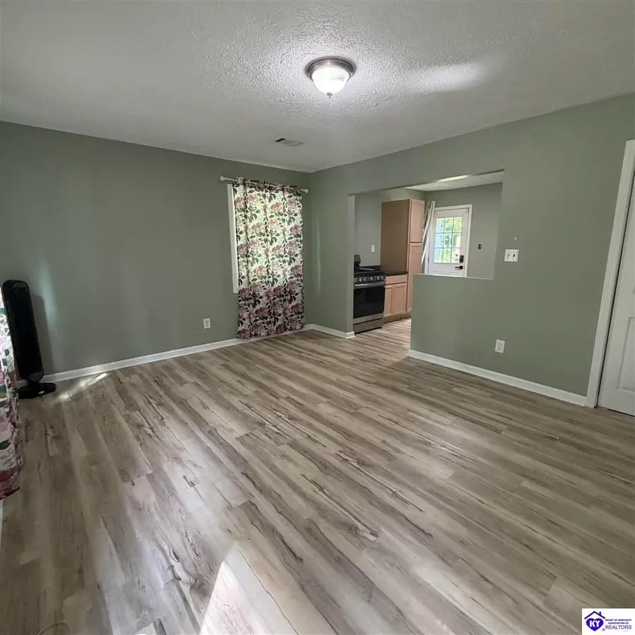 3507 Grissom Way, Louisville, KY 40229 - #3