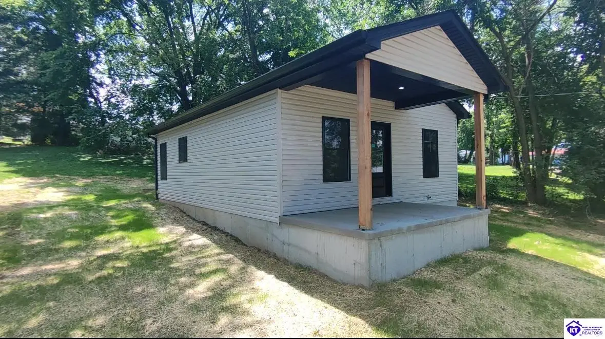 504 Cook Street, Greensburg, KY 42743 - #1