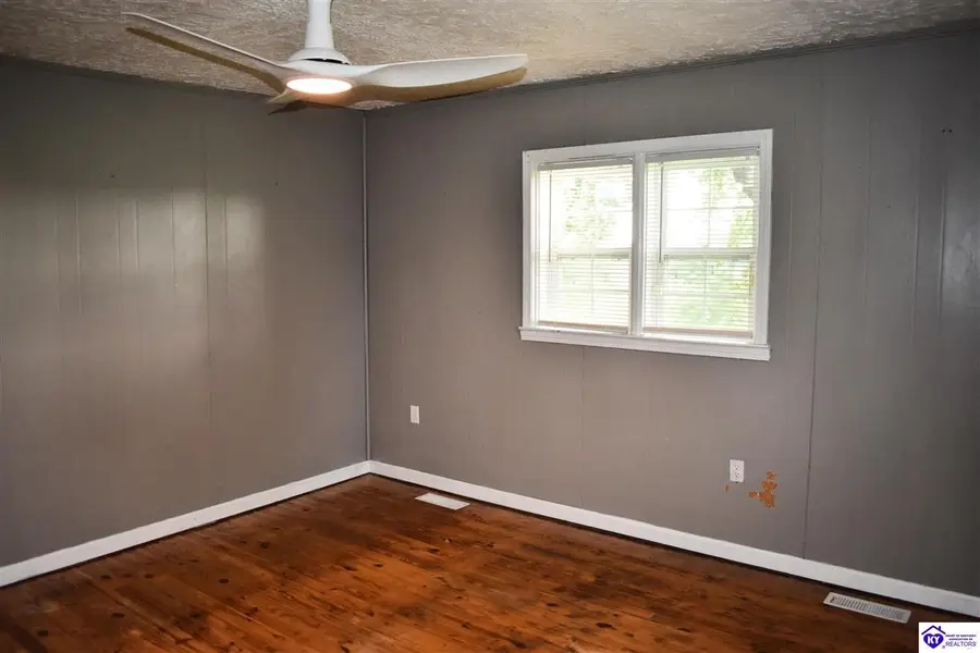 3586 Yeaman Road, Caneyville, KY 42721 - #2