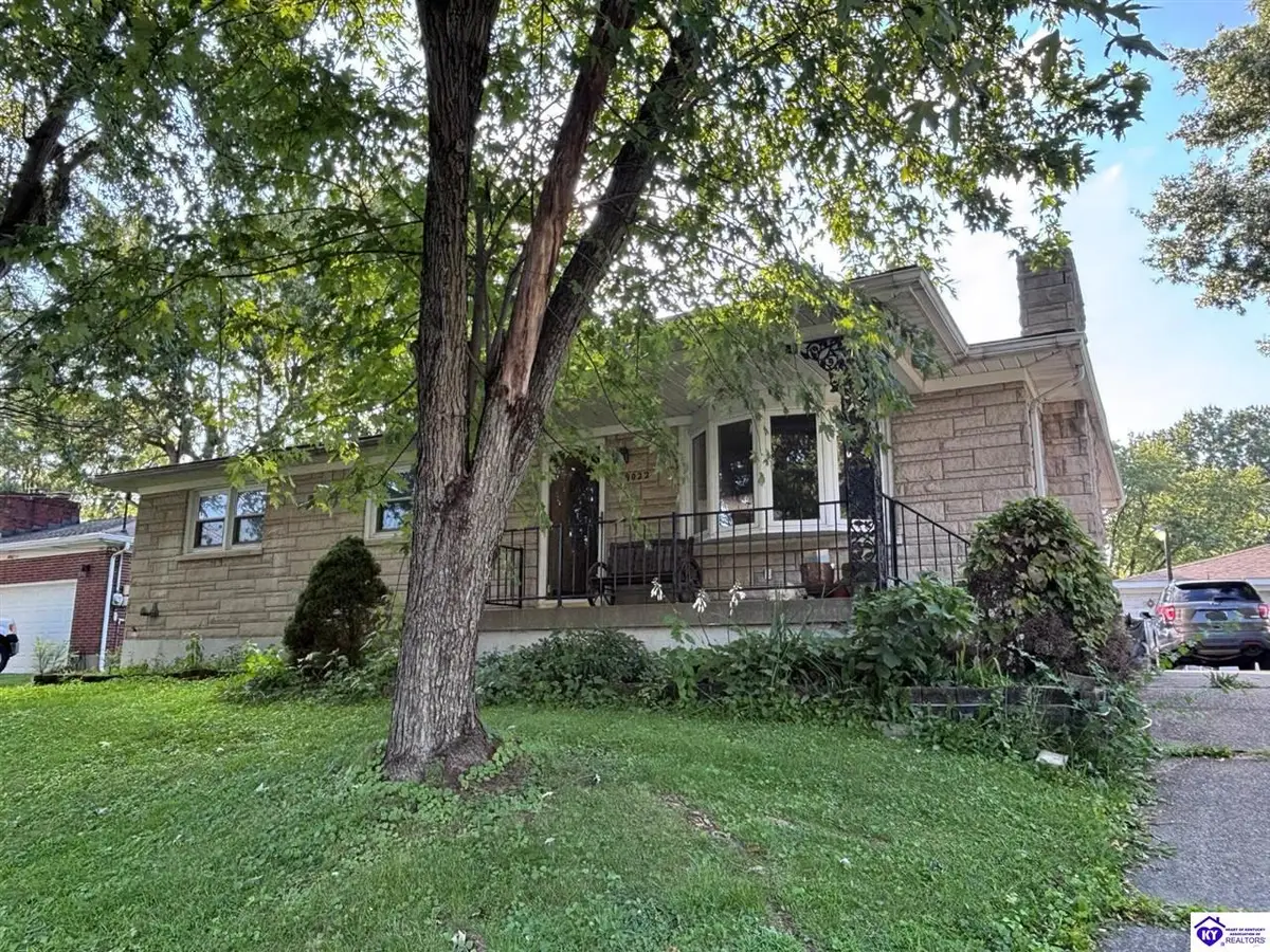 9022 Wanlou Drive, Louisville, KY 40272 - #1