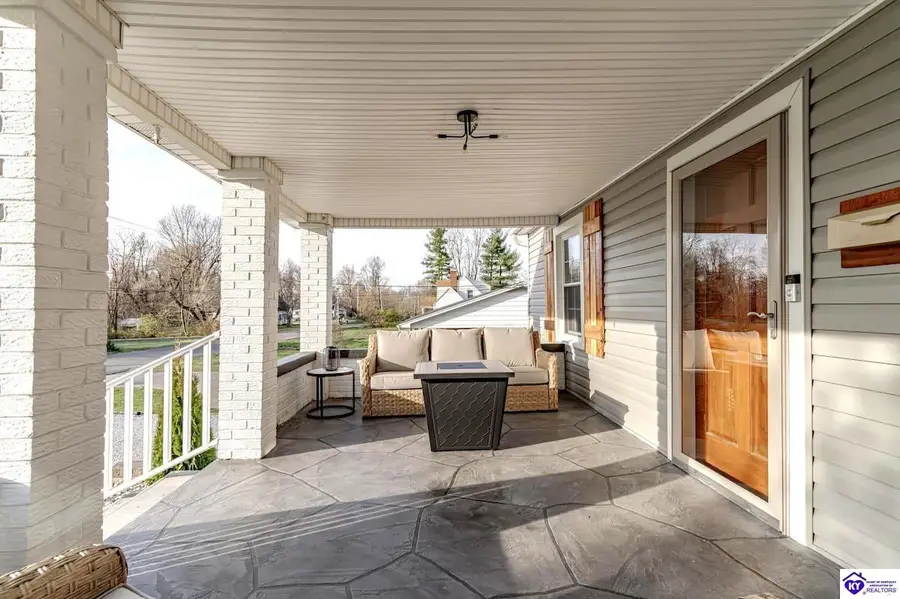 824 N Main Street, Elizabethtown, KY 42701 - #3