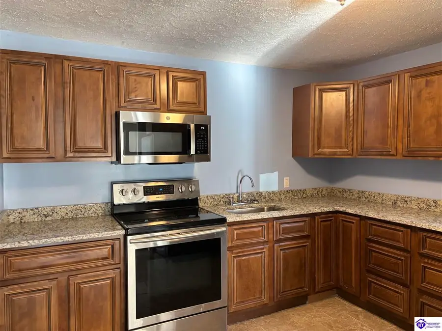 202 Church Street, Vine Grove, KY 40175 - #2