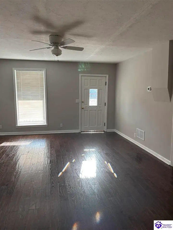 202 Church Street, Vine Grove, KY 40175 - #3