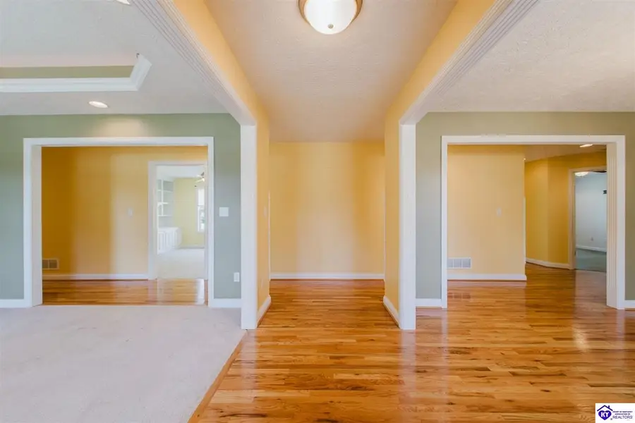 419 Deer Lake Road, Elizabethtown, KY 42701 - #2